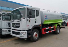 下雨后，灑水車上路作業(yè)，是否多此一舉？