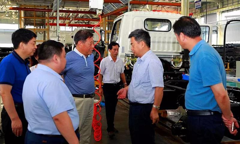 華菱星馬集團劉漢如董事長蒞臨程力汽車集團商務(wù)考察暨洽談戰(zhàn)略合作項目