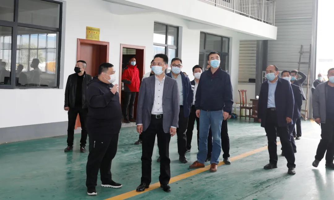 東風(fēng)公司總經(jīng)理陳彬赴程力集團進行專汽市場工作交流及經(jīng)驗分享